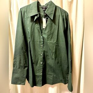 Banana Republic NWT button down Women’s top Sz M